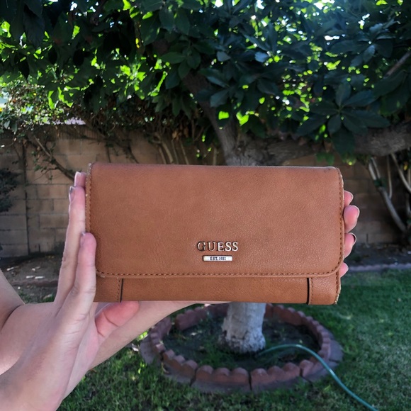 brown guess wallet
